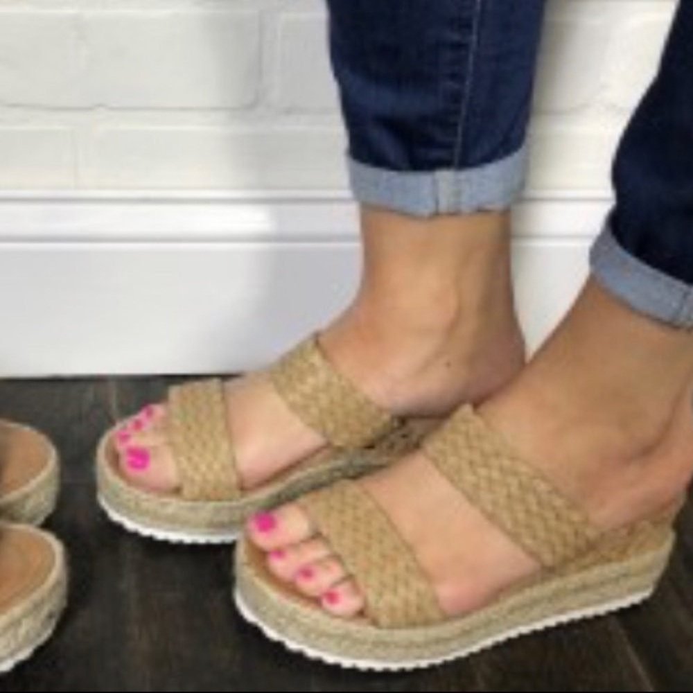 Platform sandals